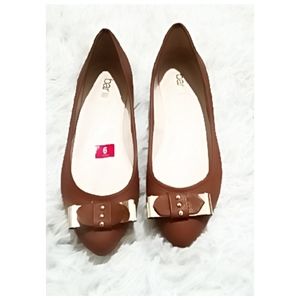 ballet style with bow